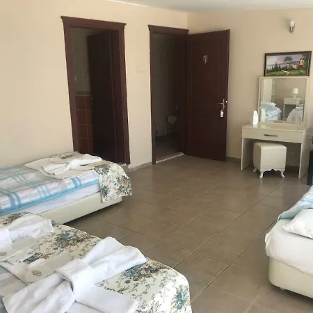 Ciftlikkoy Golden Hotel *